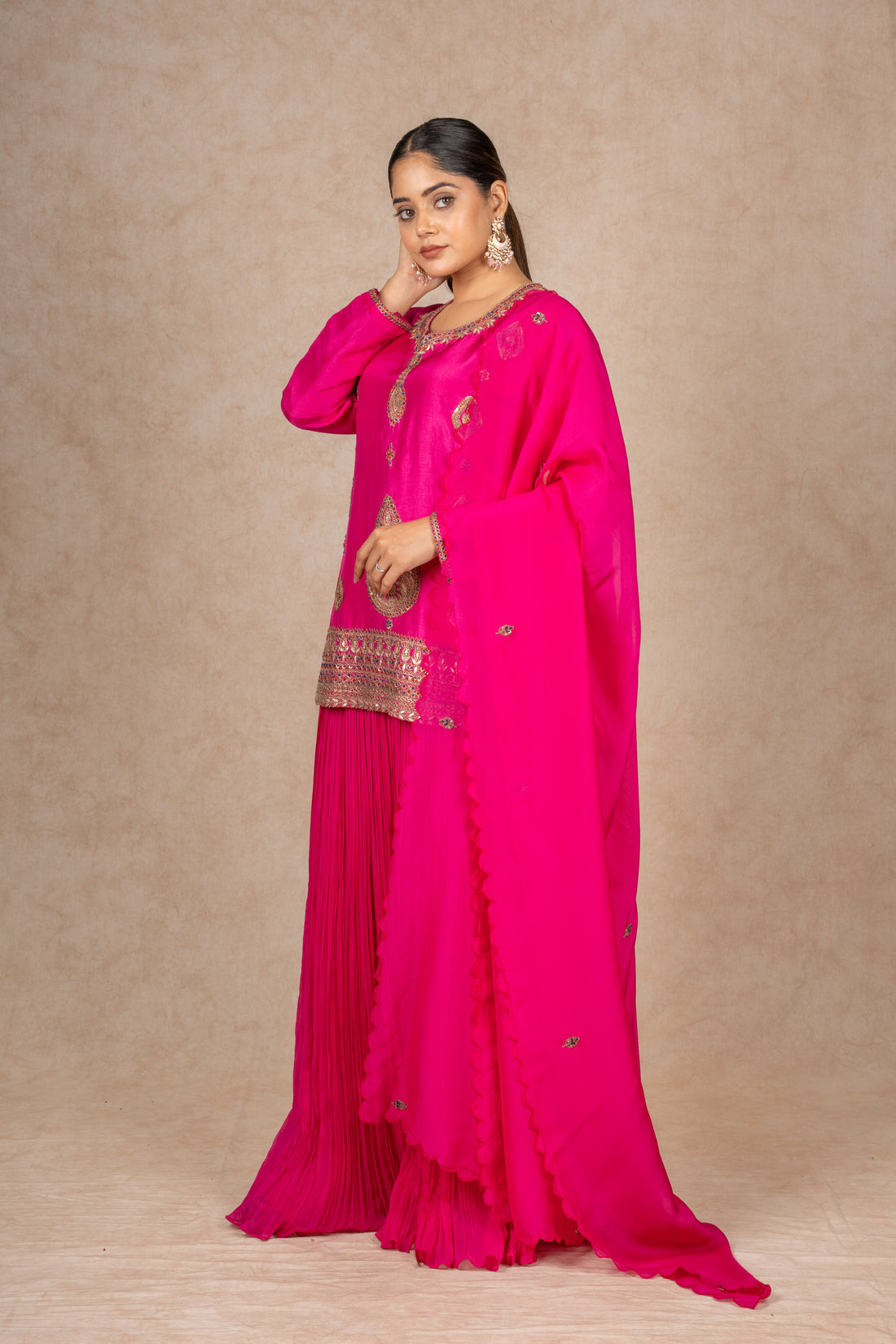 ELEGANT FUCHSIA PINK SHARARA SUIT