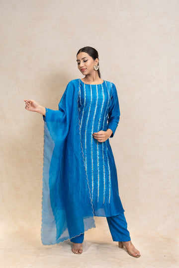 Chic Blue Ethnic Set for Gatherings