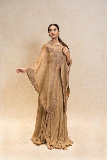 Opulent Cape Set in  Rich Golden-Brown Hues
