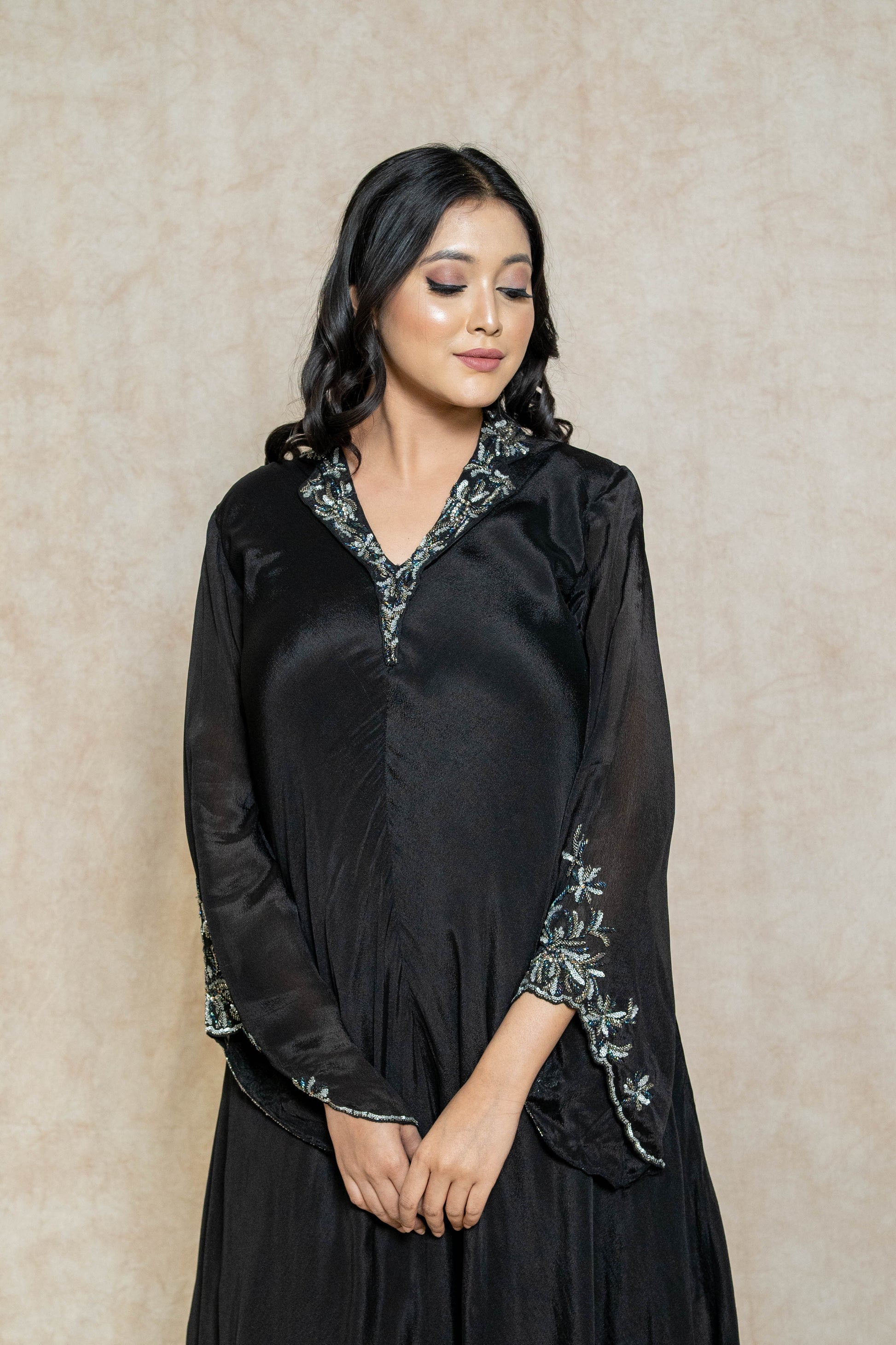 closeup-view-black-kurta-palazzo-set-for-women