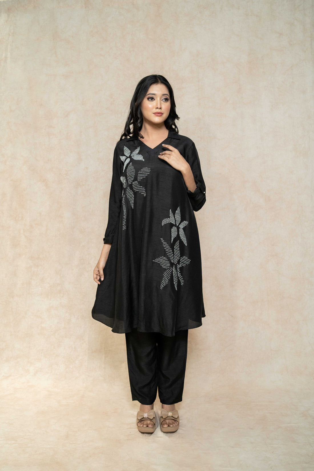 elegant-black-kurta-set-perfect-semi-formal-wear