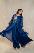 model-posing-royal-blue-kurta-palazzo-set-for-women