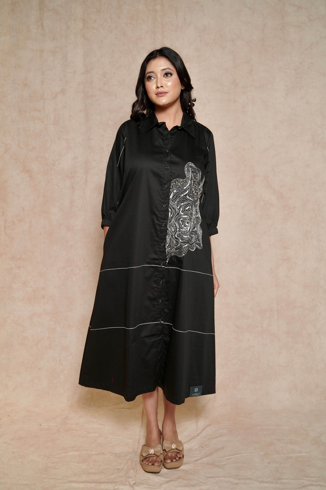 front-view-elegant-black-dress-for-casual-wear